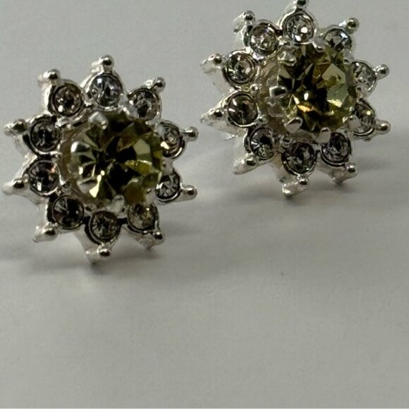 Vtg Avon adaptable sparkly stud earrings - Picture 5 of 9